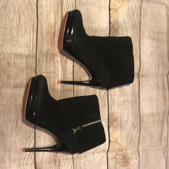 Suede angle booties (European brand) - Picture 2 of 7
